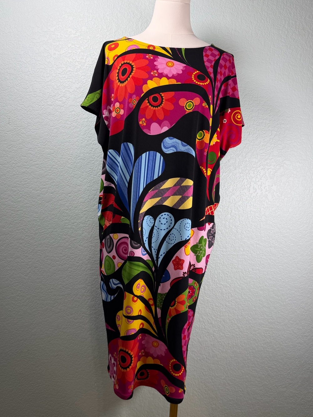 eva varro Black Multicolor Abstract Floral Midi Dress
